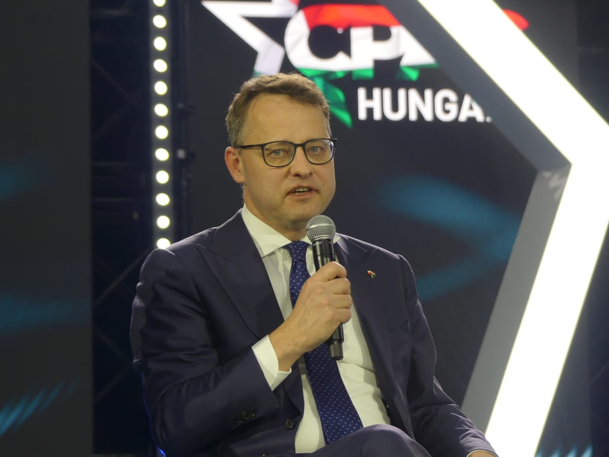 Polish Dilemma: Fugitive Criminal or Political Refugee?