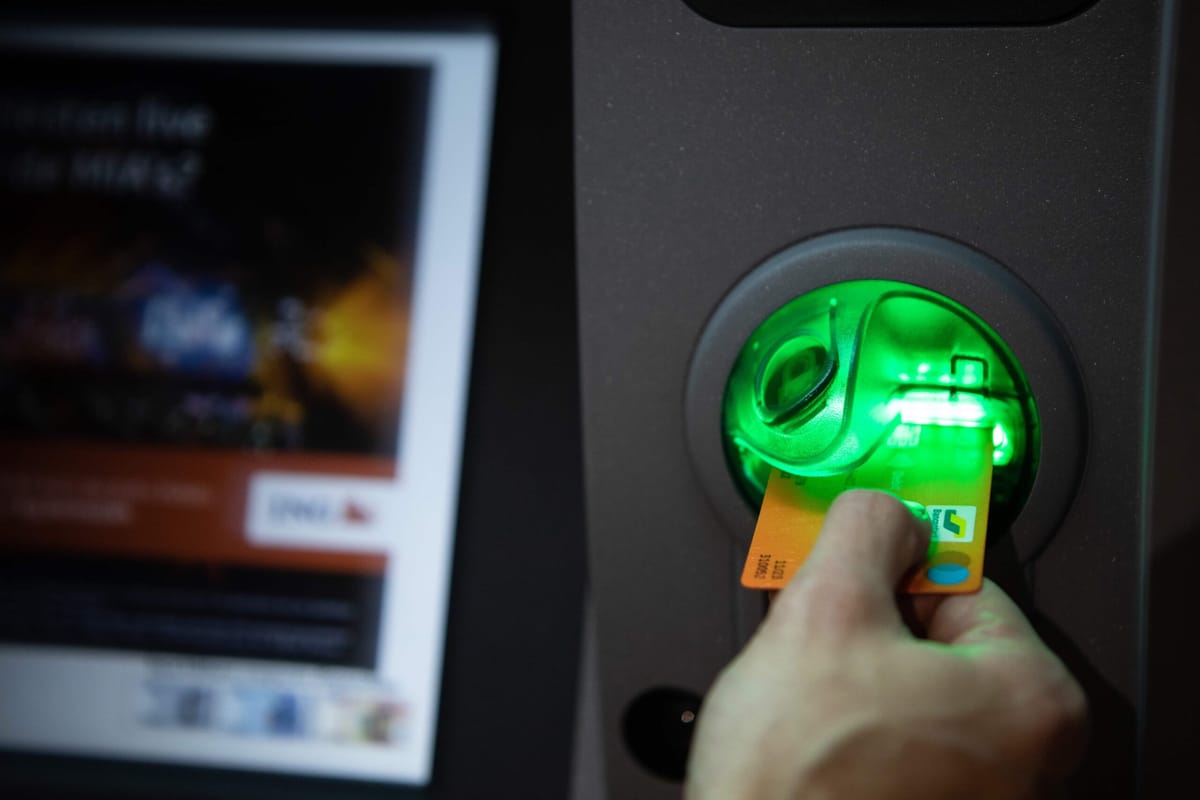 Polish, Hungarian currencies take a beating