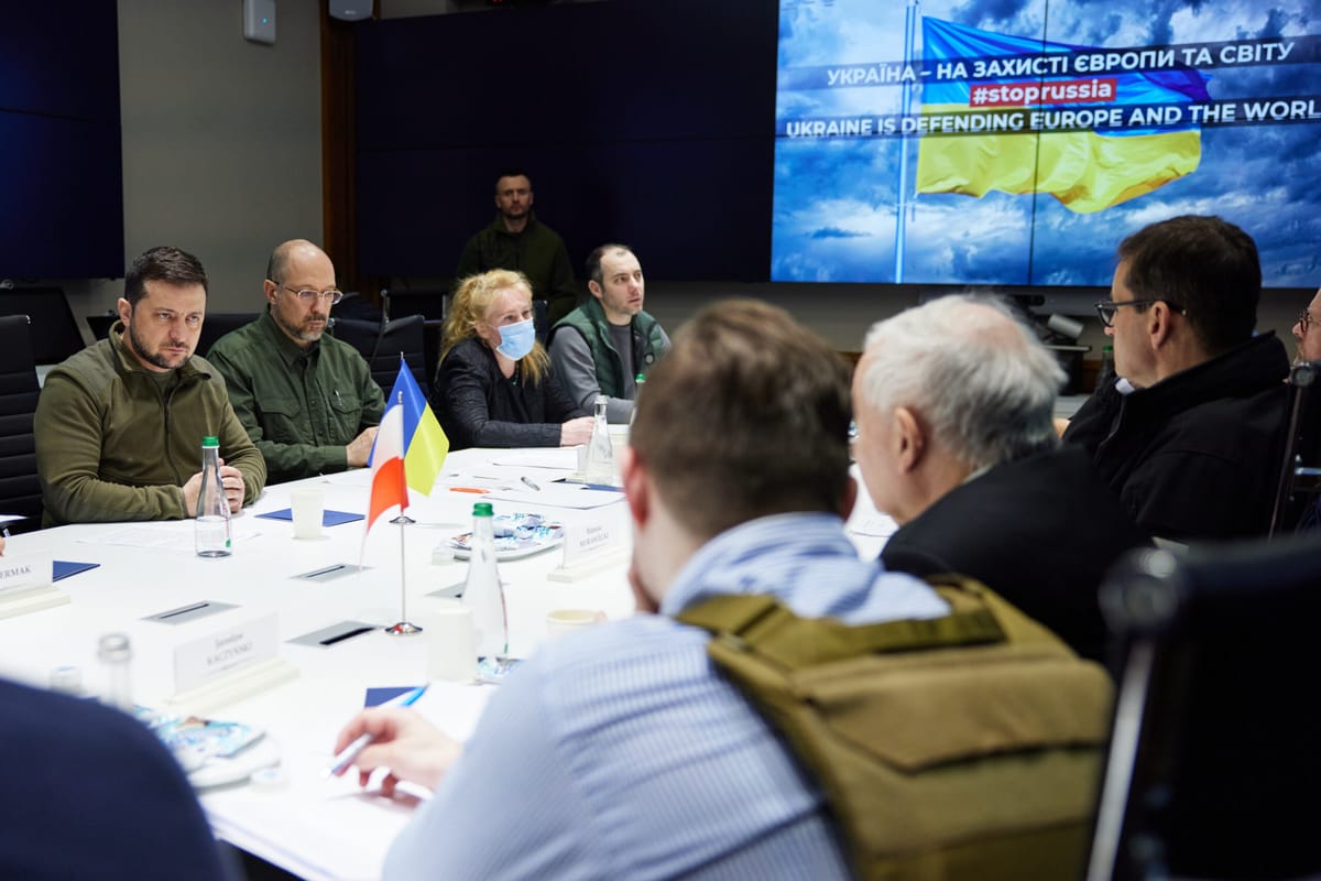 Zelensky addresses Biden directly, asking him to be "leader of peace"