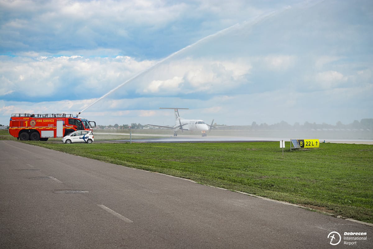 As Ryanair suspends CEE flight routes, Aeroexpress mulls new services