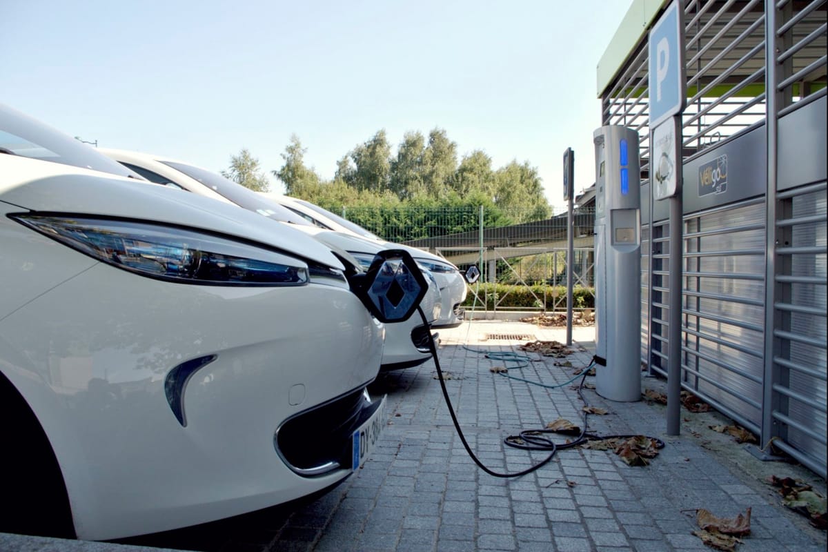 Romania leads CEE for EV adoption