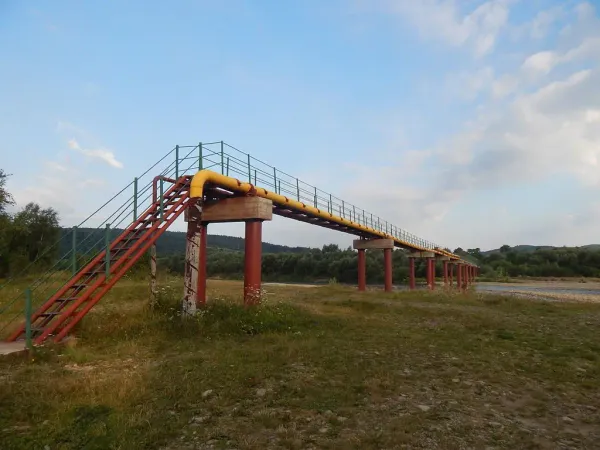 Part of the Dhruzba pipeline. Source: Wikimedia Commons