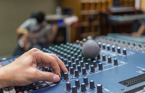 Controversial Media Law in Poland Puts Leaders at Risk of Being Banned from US