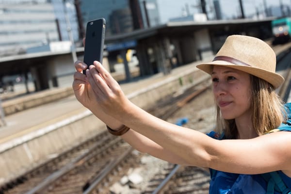 Western Balkan citizens enjoy benefits of roaming fees removal