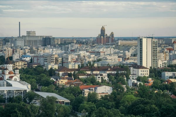 Ex army officer to lead Romania, as MPs put differences aside to face crises