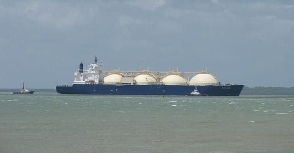America and EU start plan to reduce Russian energy imports to Europe with more US LNG