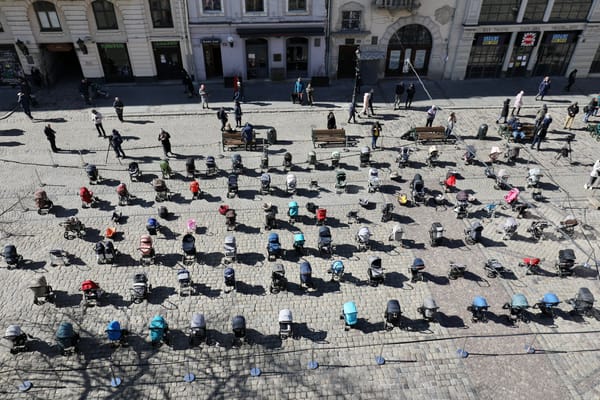 "Conflicts and confrontations" in no one's interest, says China's Xi Jinping