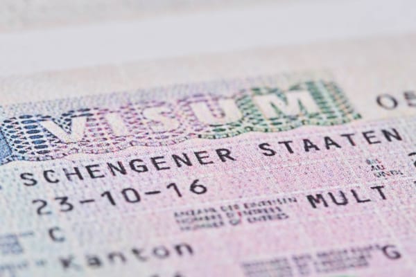 Baltic countries to fully ban entry for Russian citizens, while EU plans major restrictions