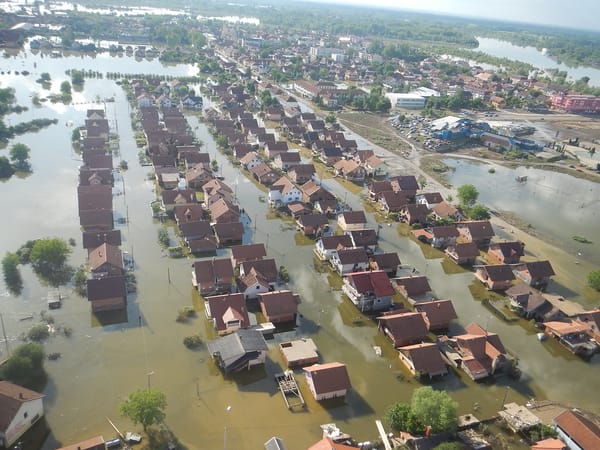 CEE rescue teams rally to flood-hit Bosnia